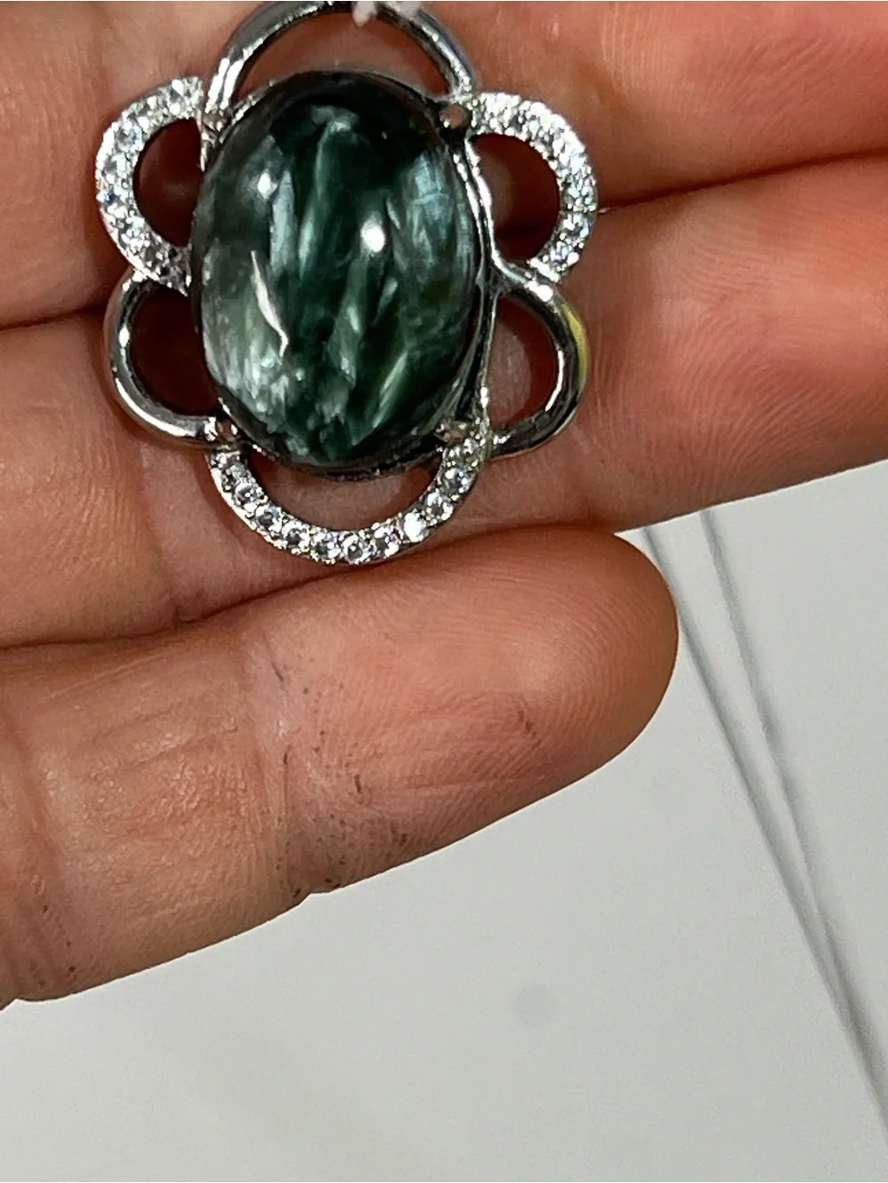 Green SeraphiniteStone Floral Pendant Necklace –  Sterling-Style Women's Jewelry